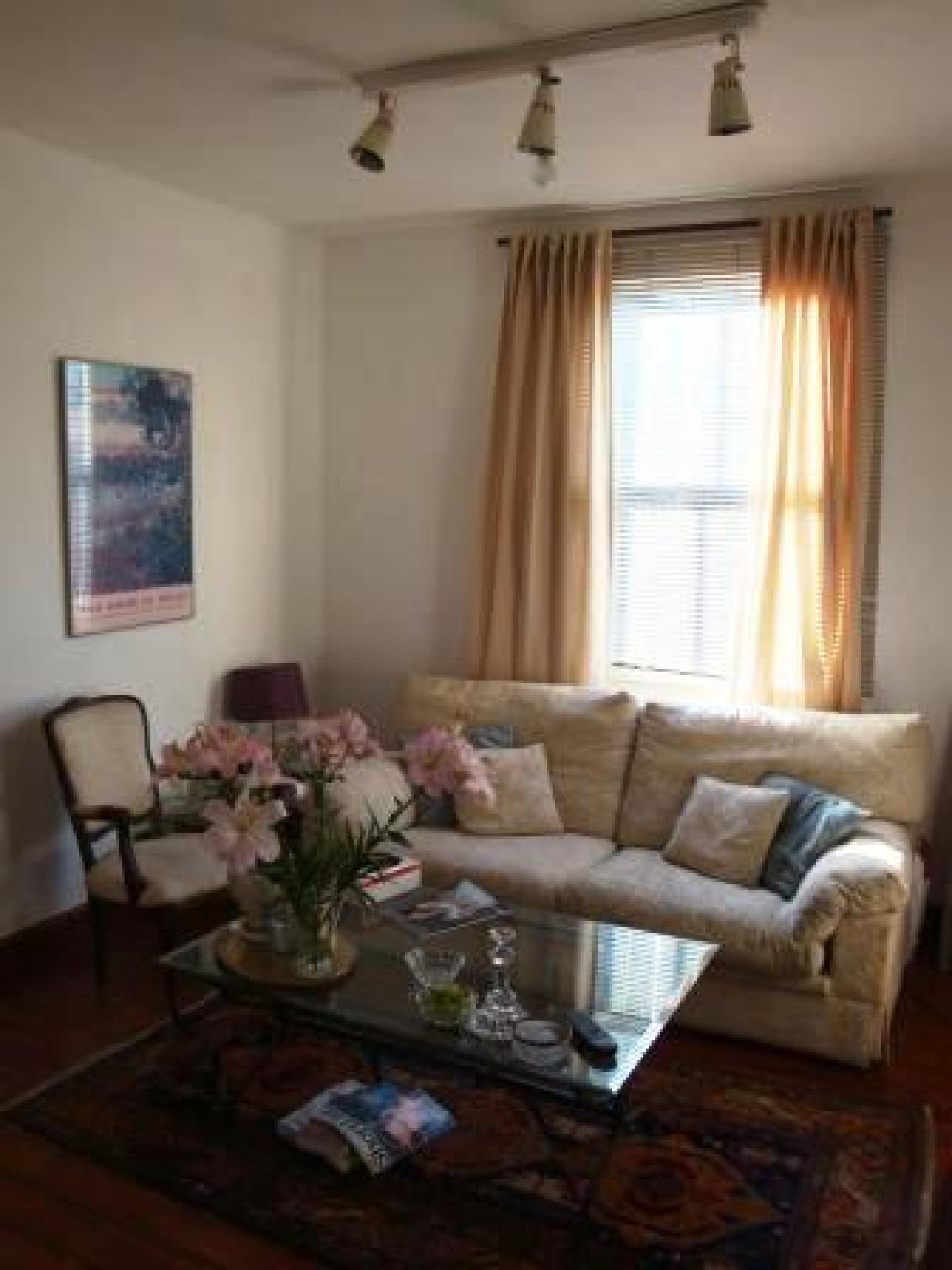 			WHOLE HOUSE, 2 Bedroom, 1 bath, 1 reception House			 Bridge Road, DOLLIS HILL/NEASDEN NW10